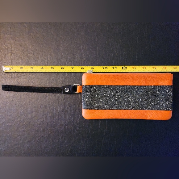 Laudi Vidni Wristlet - Picture 10 of 13